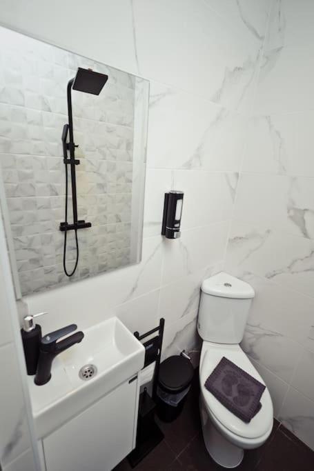 Agia 2 - Cozy One Room Apartment Sofia Buitenkant foto